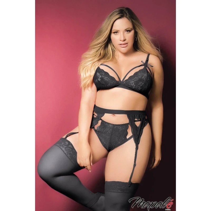 ENSEMBLE 3PC-BRALETTE, THONG ET PORTE-JARRETELLES-NOIR 4 ENSEMBLE 3PC-BRALETTE, THONG ET PORTE-JARRETELLES-NOIR – Image 2