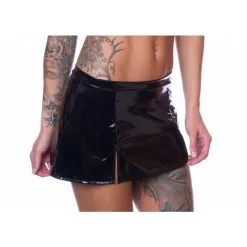 LOUISE-ANDRÉE DESIGNER - JUPE COURTE AVEC 2 FENTES EN PVC